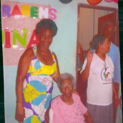 Tia Dina Aniversario