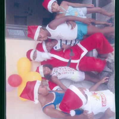 2014 Projeto Tia Dina Crianas 2