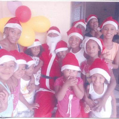 2014 Projeto Tia Dina Crianas 4