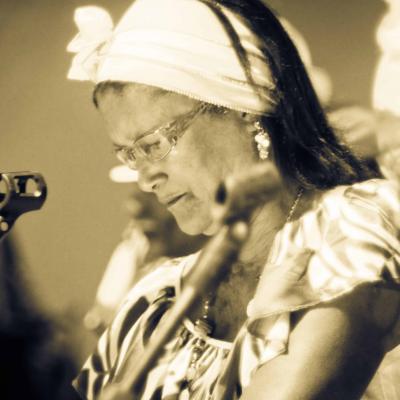 2013 Voa Voa Maria Samba De Roda 1