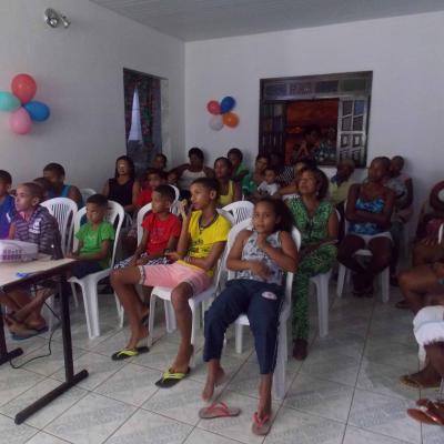 Crianas Assistindo O Filme 2017